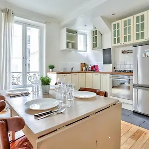 Quartier Pigalle Free Netflix Apartment Paris